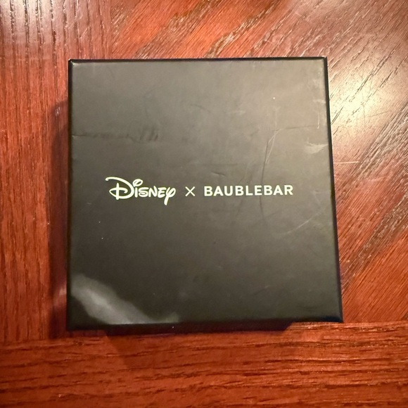 NEW IN BOX Disney x BaubleBar Minnie Mouse Earrings - Picture 3 of 3